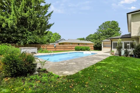 110 Westbourne Drive Brownsburg IN 46112