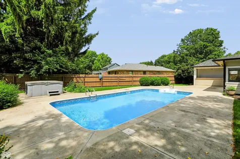 110 Westbourne Drive Brownsburg IN 46112