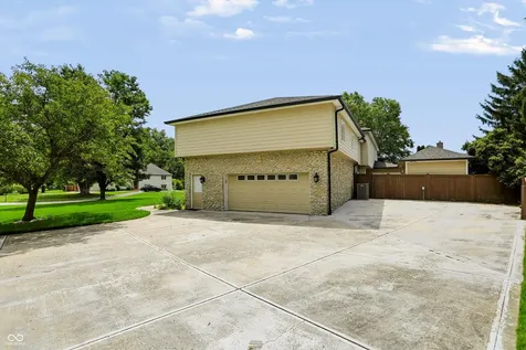 110 Westbourne Drive Brownsburg IN 46112