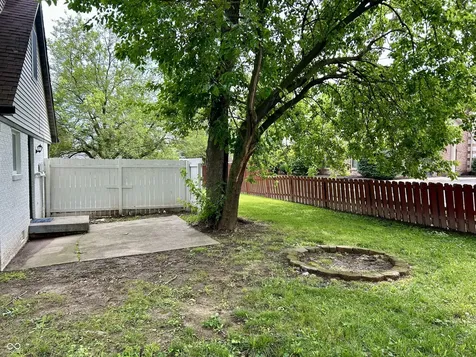 1286 Stonegate Road Greenwood IN 46142