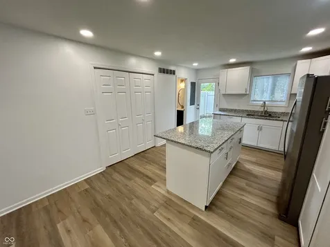 1286 Stonegate Road Greenwood IN 46142