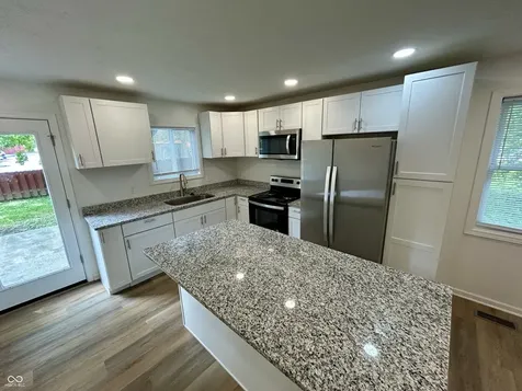 1286 Stonegate Road Greenwood IN 46142