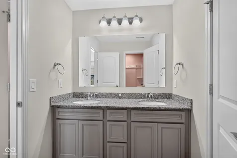 12987 Gilmour Drive Fishers IN 46037