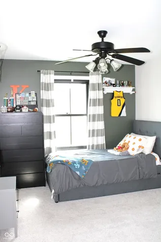 889 Sagittarius Avenue Franklin IN 46131