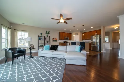 3190 S Courtney Drive New Palestine IN 46163