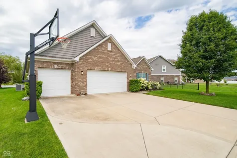3190 S Courtney Drive New Palestine IN 46163