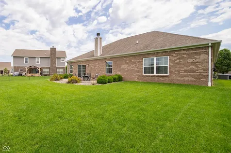 3190 S Courtney Drive New Palestine IN 46163