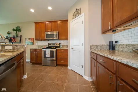 3190 S Courtney Drive New Palestine IN 46163
