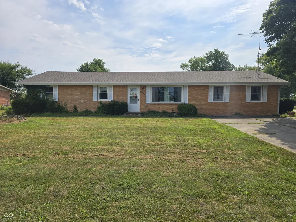8925 Walnut Street Taylorsville IN 47280