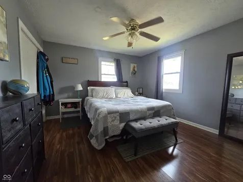 8925 Walnut Street Taylorsville IN 47280