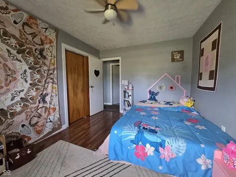 8925 Walnut Street Taylorsville IN 47280