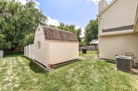 179 Suncrest Drive Greenwood IN 46143
