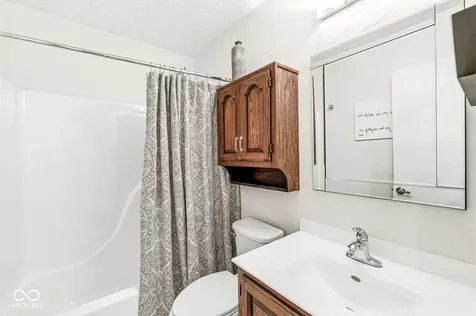 179 Suncrest Drive Greenwood IN 46143