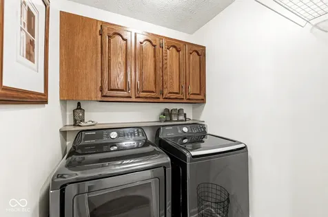 179 Suncrest Drive Greenwood IN 46143