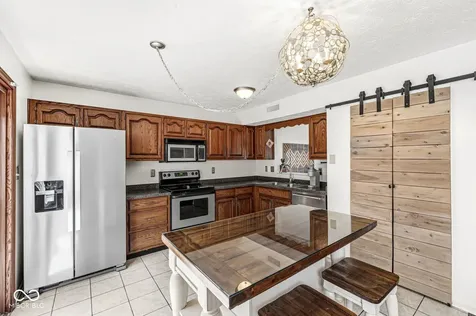 179 Suncrest Drive Greenwood IN 46143