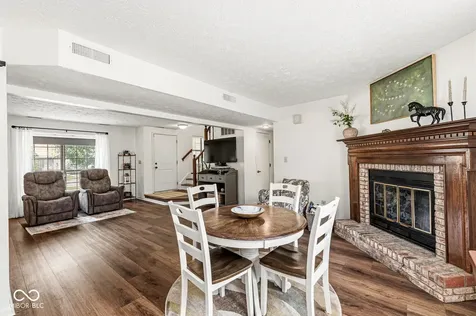 179 Suncrest Drive Greenwood IN 46143