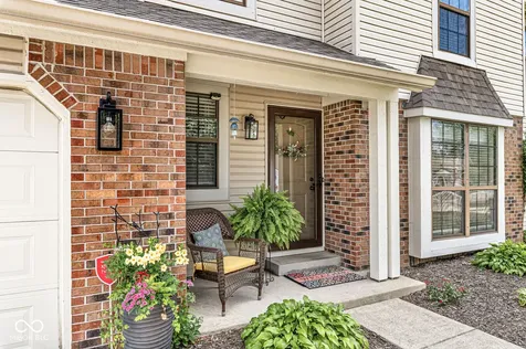179 Suncrest Drive Greenwood IN 46143