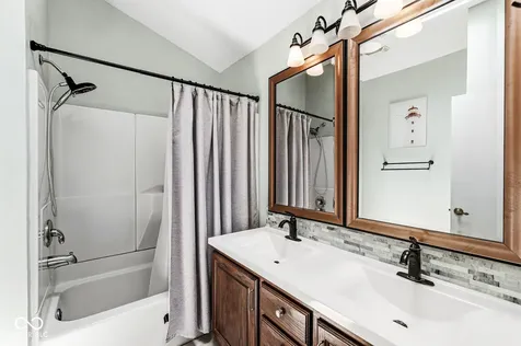 179 Suncrest Drive Greenwood IN 46143