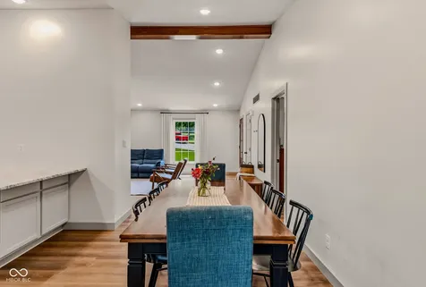 8486 W Georgetown Columbus IN 47201