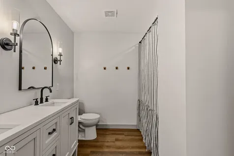 8486 W Georgetown Columbus IN 47201