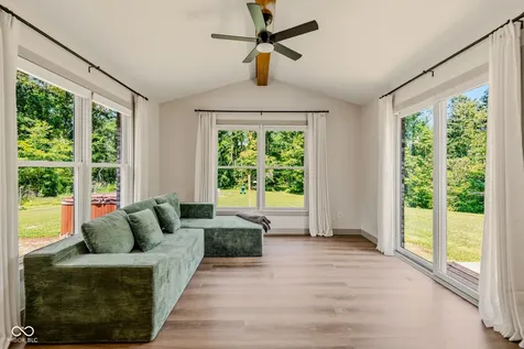 8486 W Georgetown Columbus IN 47201