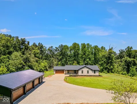 8486 W Georgetown Columbus IN 47201