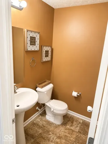 902 Olmsted Court Shelbyville IN 46176