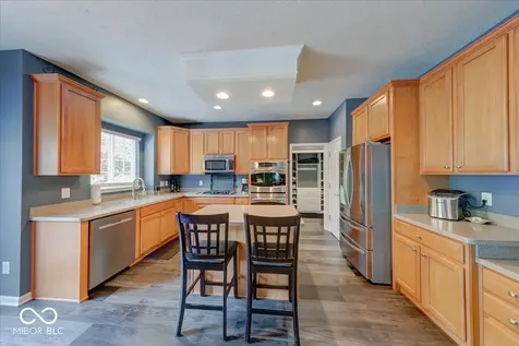 9310 Windrift Way Zionsville IN 46077