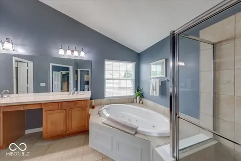 9310 Windrift Way Zionsville IN 46077