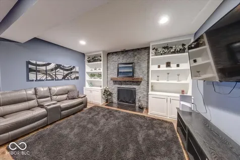 9310 Windrift Way Zionsville IN 46077