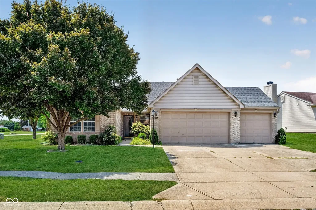 7955 Bent Willow Drive Indianapolis IN 46239