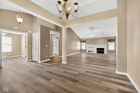 7955 Bent Willow Drive Indianapolis IN 46239