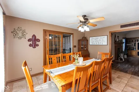 5425 E 700 N Franklin IN 46131