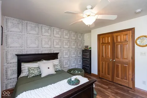 5425 E 700 N Franklin IN 46131