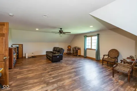 5425 E 700 N Franklin IN 46131