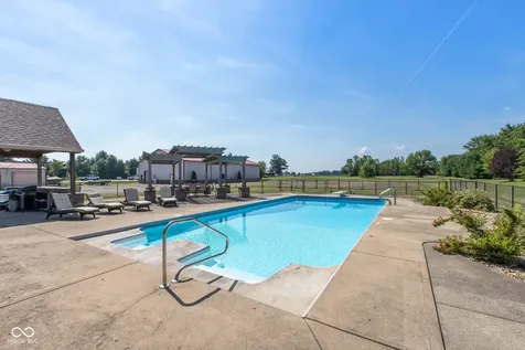 5425 E 700 N Franklin IN 46131