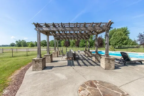 5425 E 700 N Franklin IN 46131