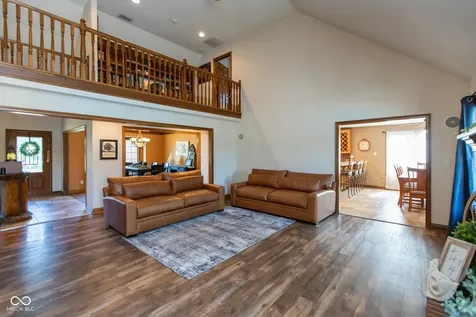 5425 E 700 N Franklin IN 46131