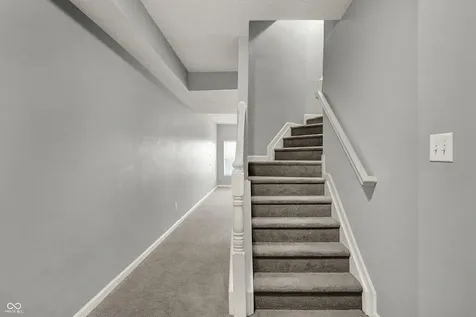 11455 Clay Hill Lane Fishers IN 46037