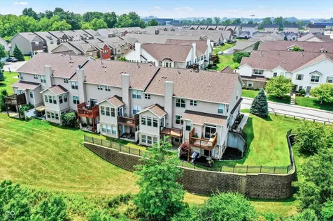 11455 Clay Hill Lane Fishers IN 46037