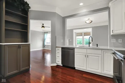 11455 Clay Hill Lane Fishers IN 46037