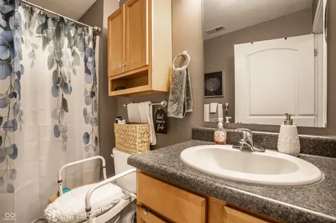 5856 Edelle Drive Indianapolis IN 46237