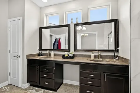 9222 Crystal River Drive Indianapolis IN 46240