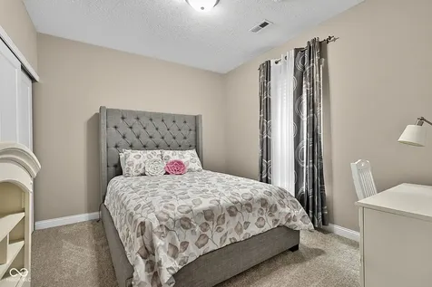 9222 Crystal River Drive Indianapolis IN 46240