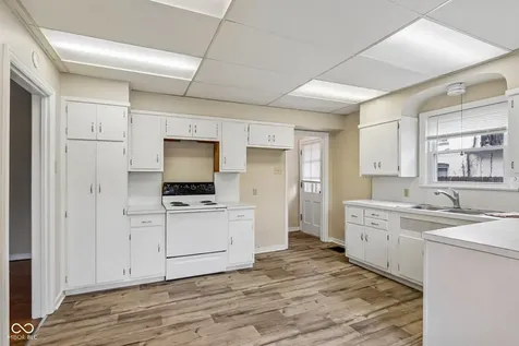 275 E Madison Street Franklin IN 46131