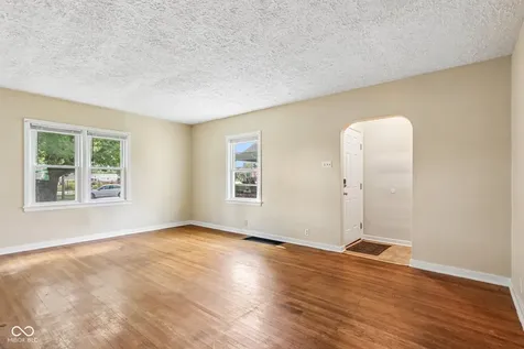 275 E Madison Street Franklin IN 46131