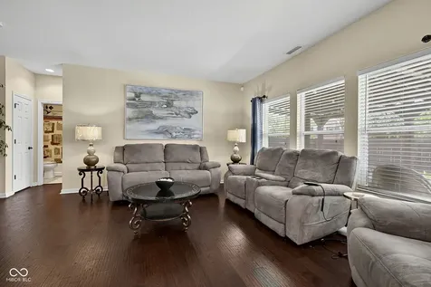 6107 W Brickell Lane Mccordsville IN 46055