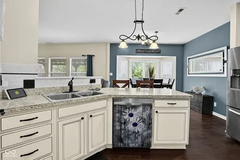 6107 W Brickell Lane Mccordsville IN 46055