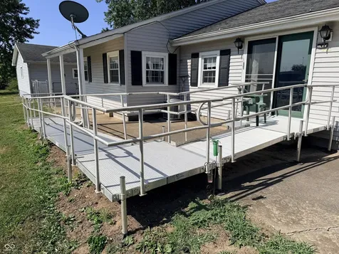 3205 S 150 W Columbus IN 47201