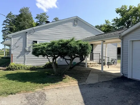 3205 S 150 W Columbus IN 47201